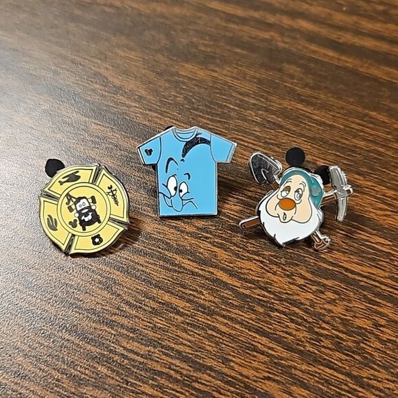 Disney trading pins (3) - Picture 1 of 1